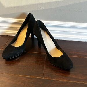 Tahari High Heels